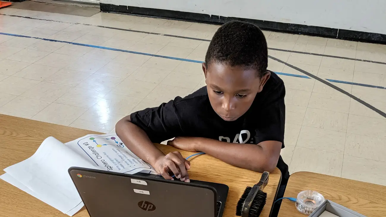 WBBM Newsradio: Nonprofit Works to Keep At-Risk CPS Students ‘Logged In’ to Remote Learning